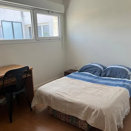 La Rochelle Tasdon Apartman *